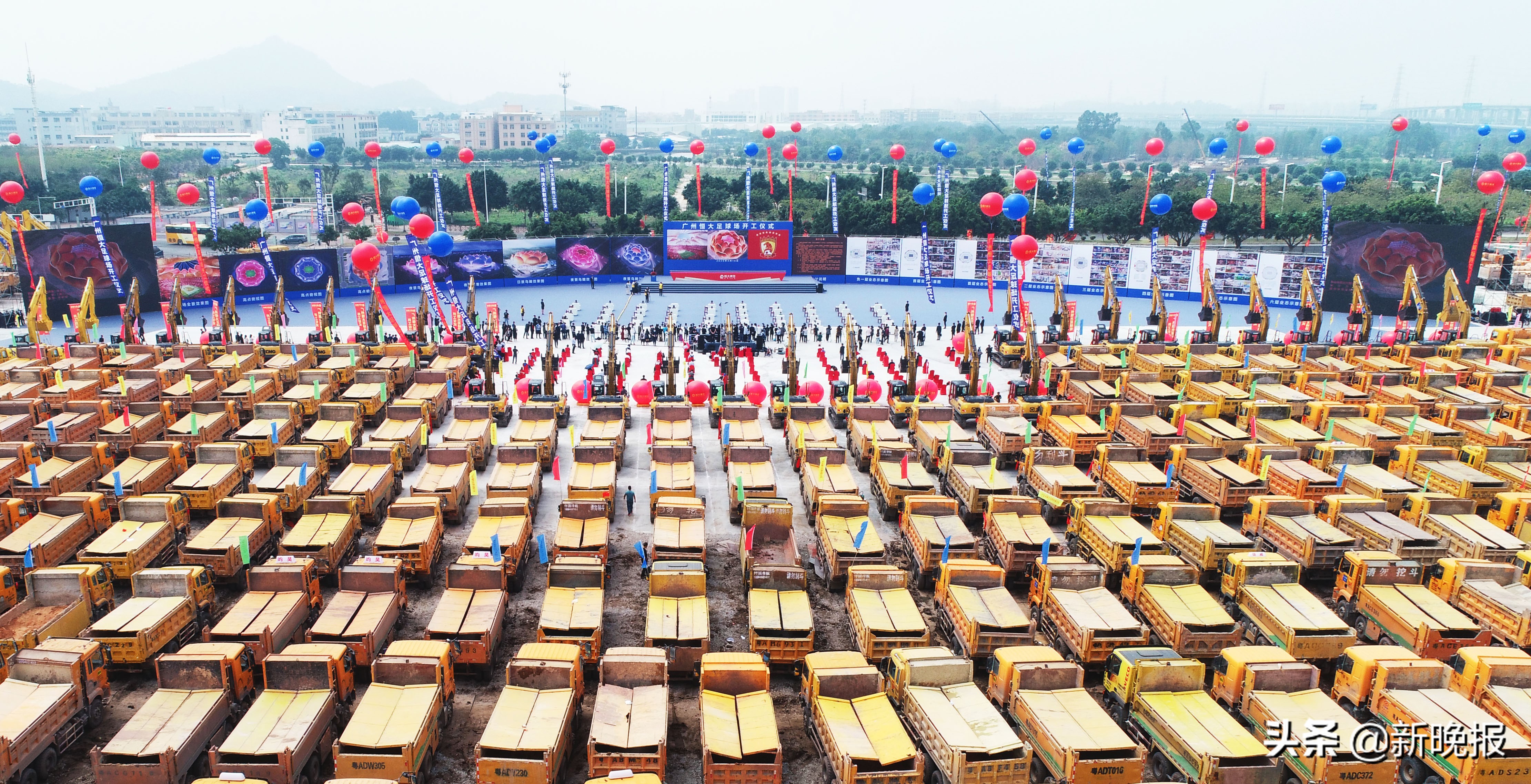 广州恒大足球场灯光秀方案,恒大新足球场震撼全场