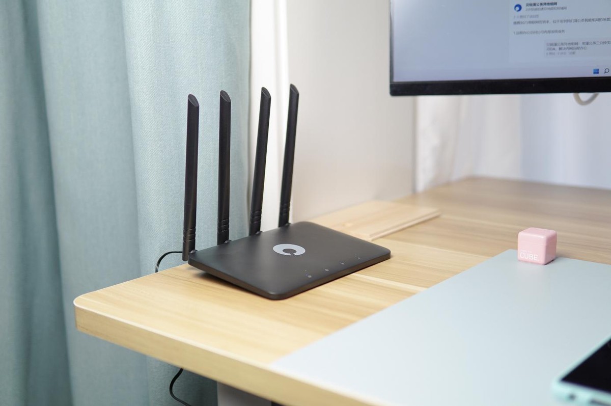 蒲公英wifi路由器x4c套餐,可以随身带走的路由器