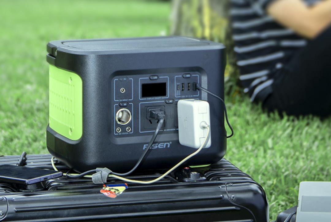 充电宝三大巨头,锂电源储能大型充电宝