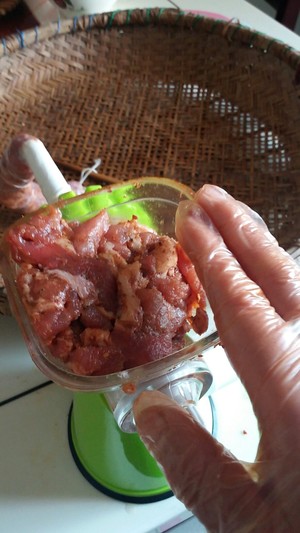 四川风味灌肠的配料与制作,四川麻辣灌肠吃法