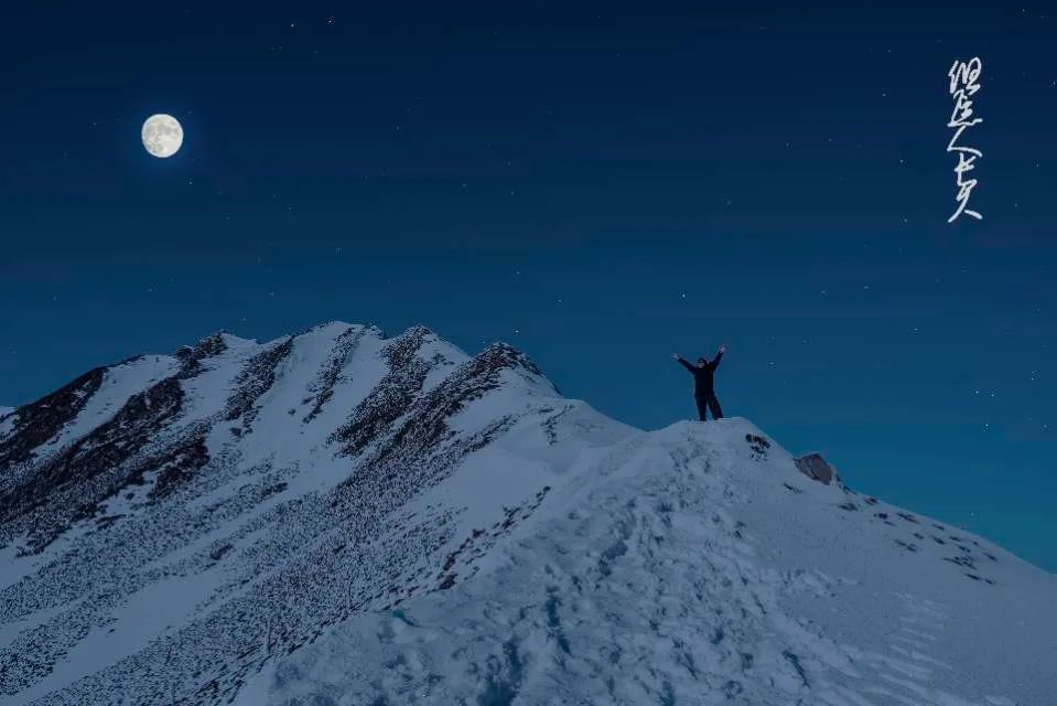 最好的月亮拍摄方法,真实的月亮星空怎样拍才好看