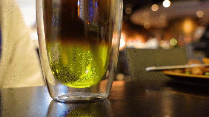 没想到,我竟被1个汉堡电到了……