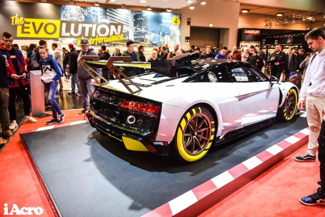 iAcroNavi——德国埃森改装车展之眼花缭乱上篇