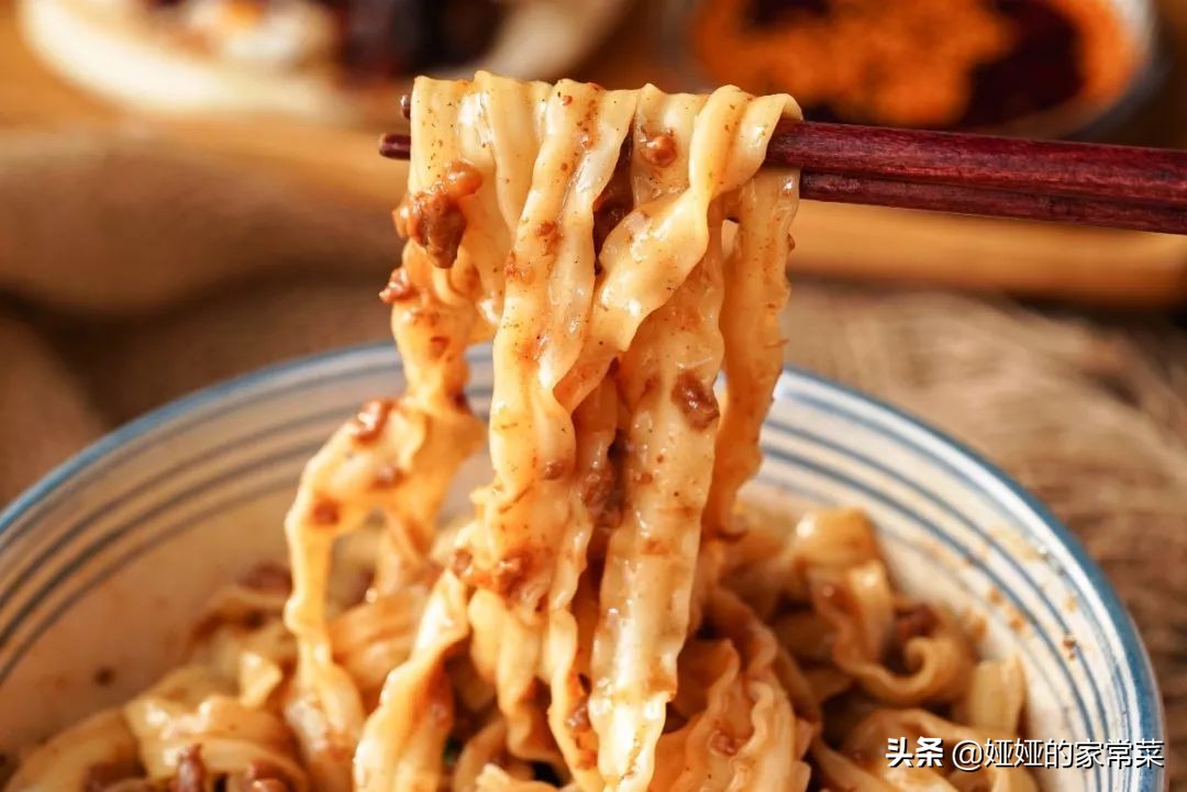 简易牛肉杂酱面,经典秘制牛肉杂酱面