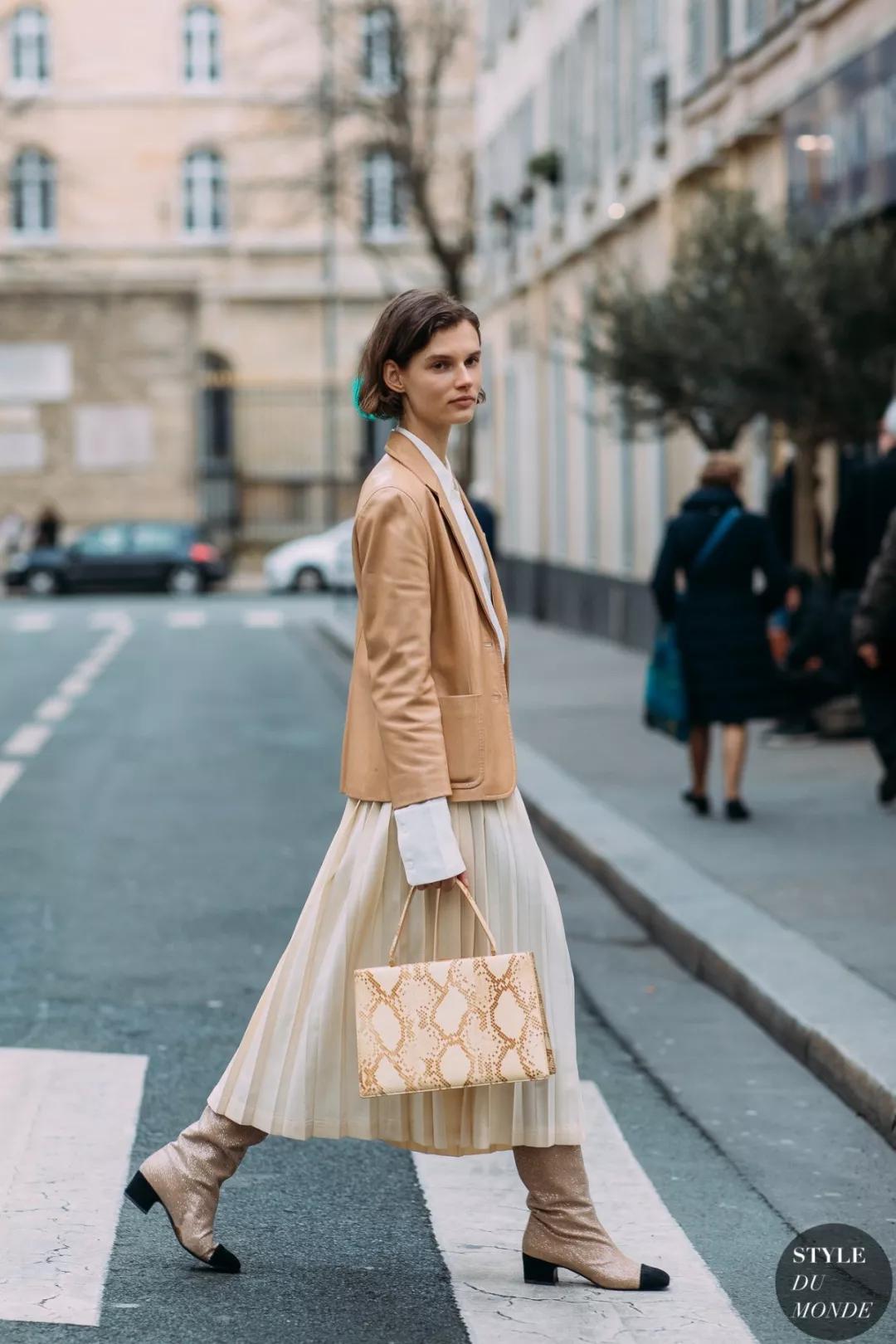 女孩皮衣新款爆款12岁春季,皮衣裙子新款套装