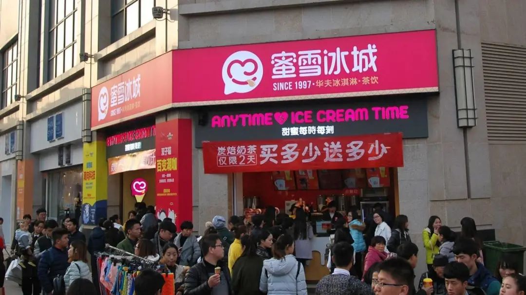喜茶奈雪星巴克,星巴克喜茶奈雪哪个更贵