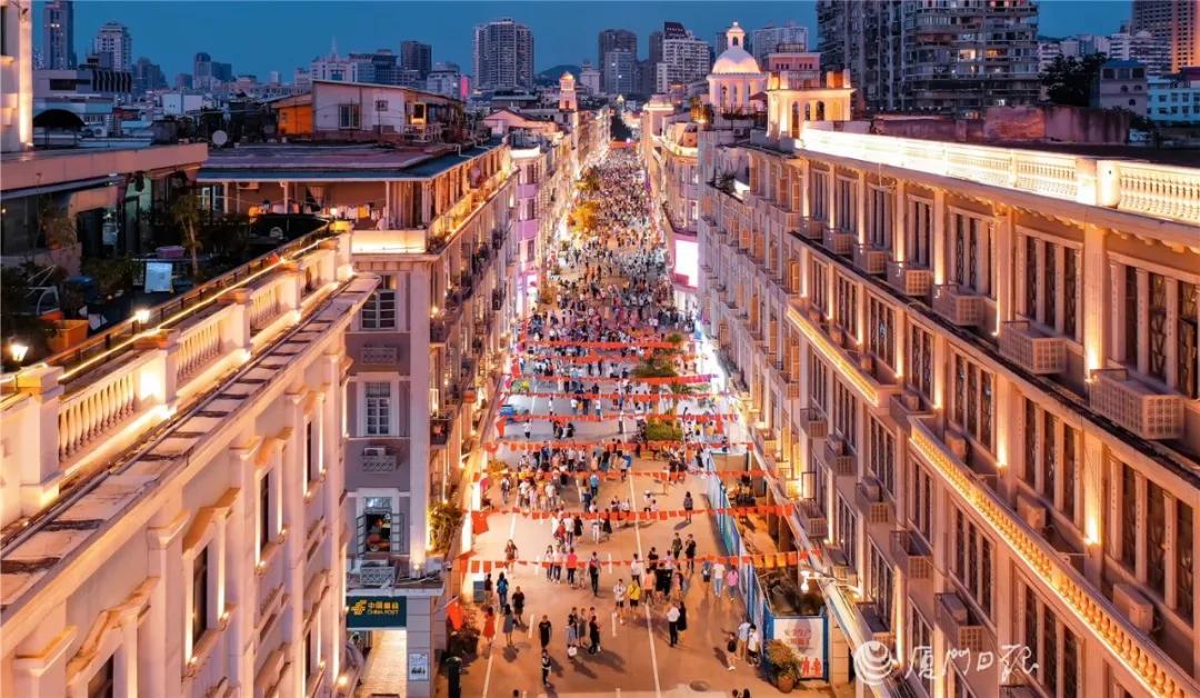 厦门夜市公园夜间美景和文化体验,厦门魅力夜游