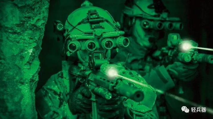 微光增强夜视仪,微光夜视增强器