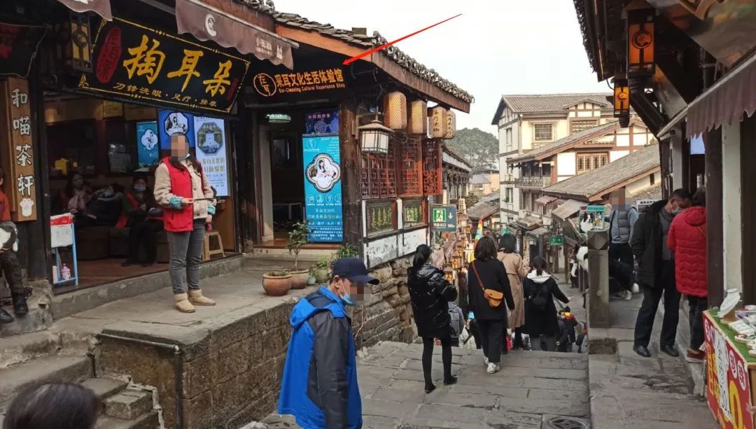 号外!重庆网红磁器口旁惊现无人区,网红打卡地缘何沦为空城?