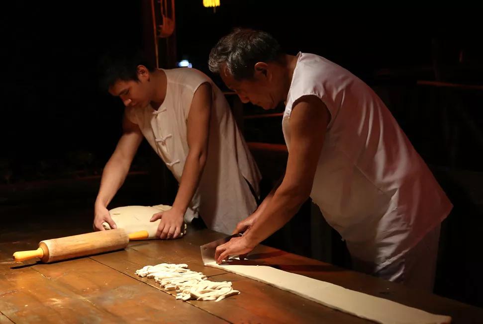 一家需要预约的炸麻花，到底什么来头？