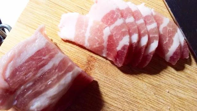 用平底锅烤肉怎么烤最好吃,平底锅韩式烤肉的正确方法