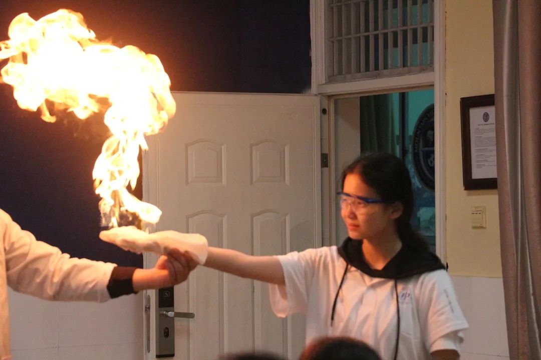 合肥一中美国蒙特威高中学费,合肥一中美国蒙特威入学要求