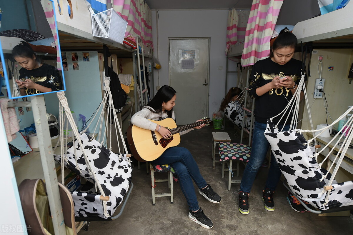 大学什么专业男女比例一样,男女比例失调的大学专业