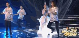 萨顶顶是真的假唱了吗,萨顶顶假唱是故意的吗