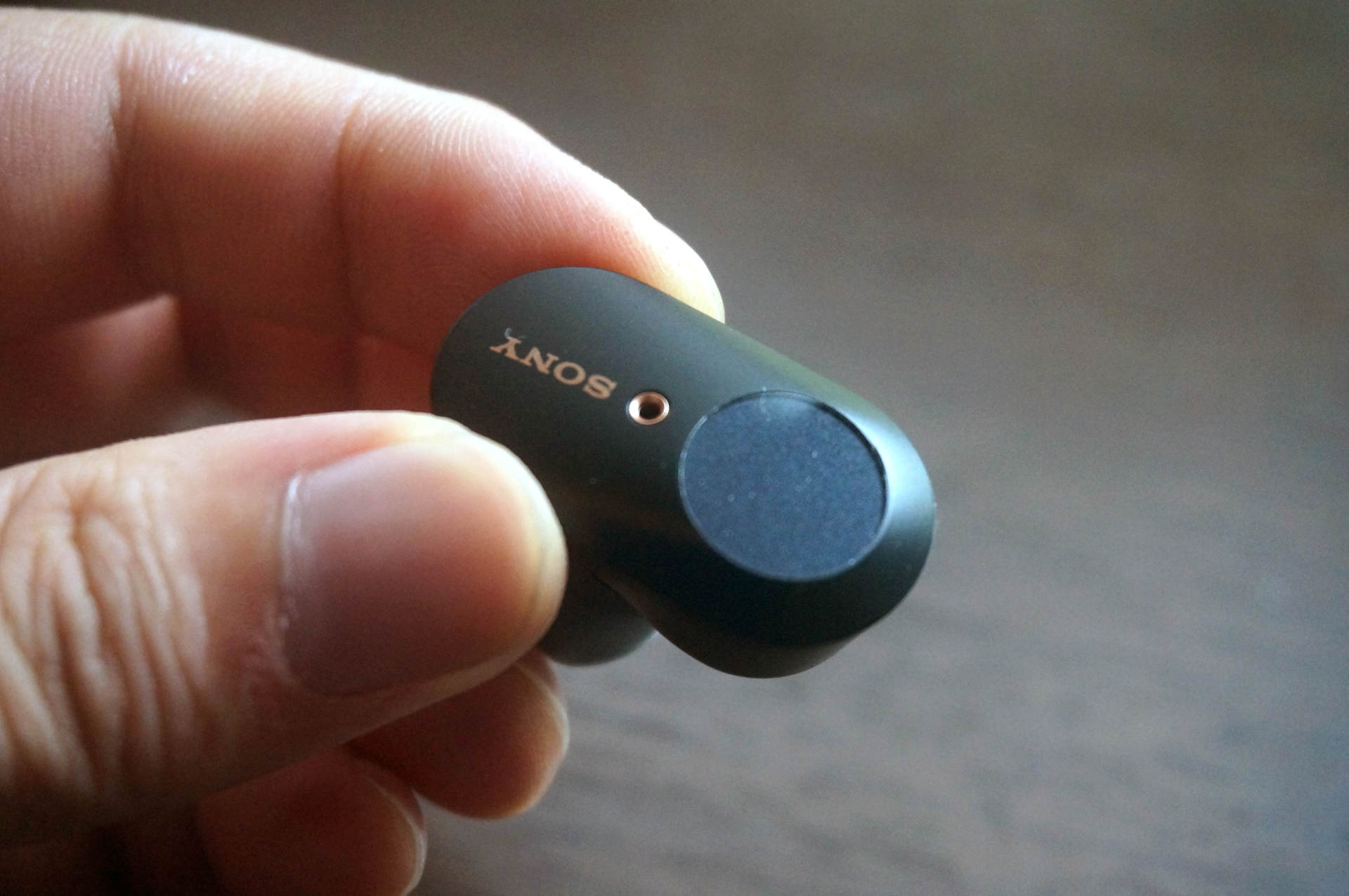 索尼的头戴式xm3,索尼xm3和xm4哪个舒服