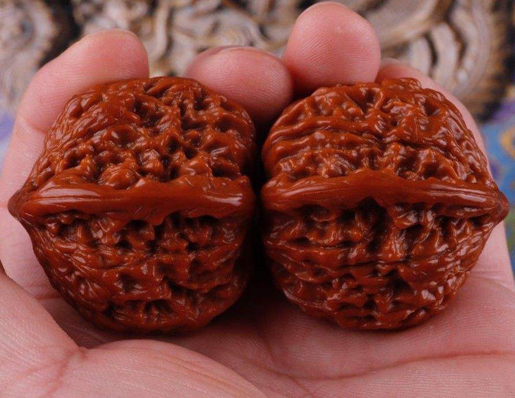 清理老核桃缝隙污垢,怎么清理老核桃缝隙青皮的污垢