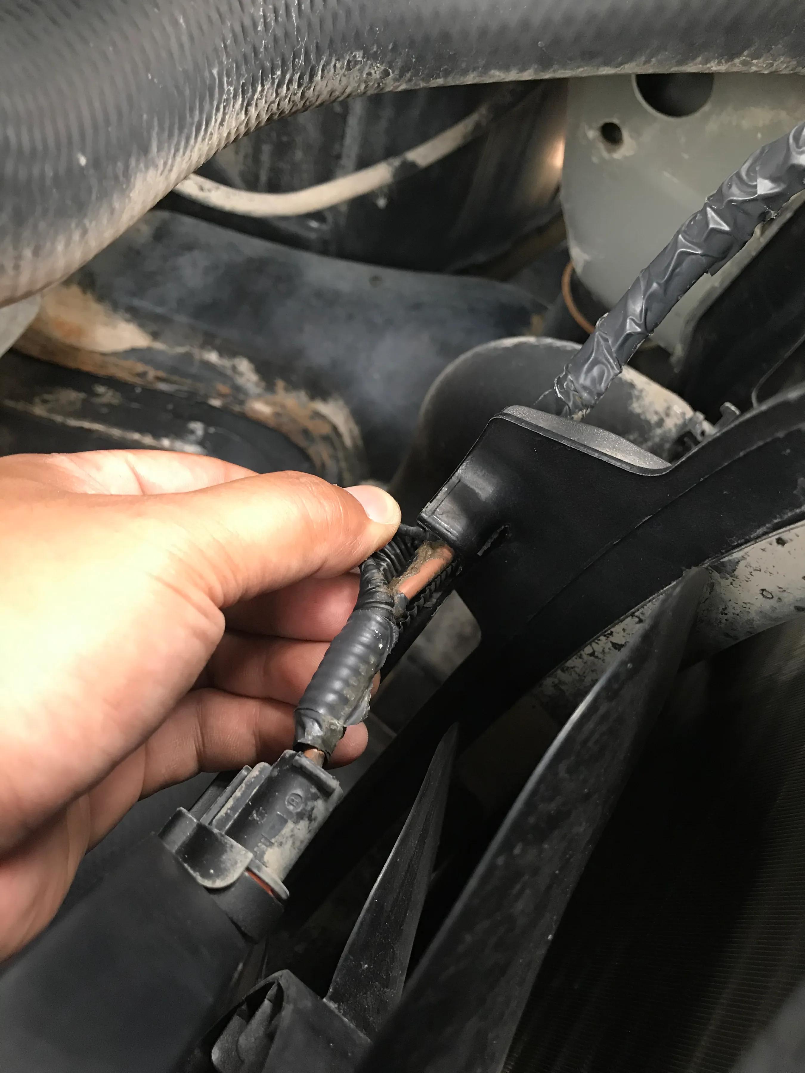 13年逍客2.0自动挡当年落地多少钱,17款4万公里逍客现在多少钱