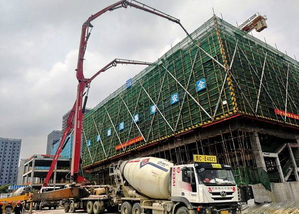 泵送混凝土打不满管原因,造成混凝土泵送堵塞的原因