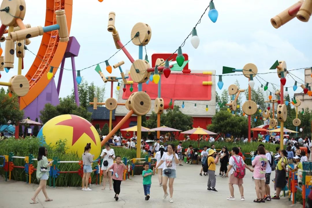 暑假去重庆两个人多少钱,暑假两个人去西藏需要多少钱