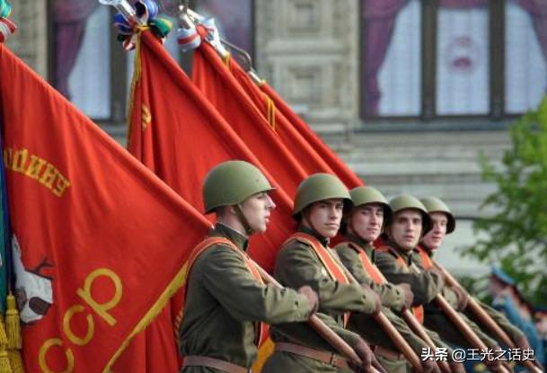 和德国纳粹不共戴天的俄罗斯，为什么有“光头纳粹”?