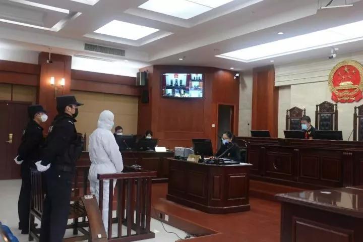 现在在朋友圈卖口罩违法吗,第一批口罩出售