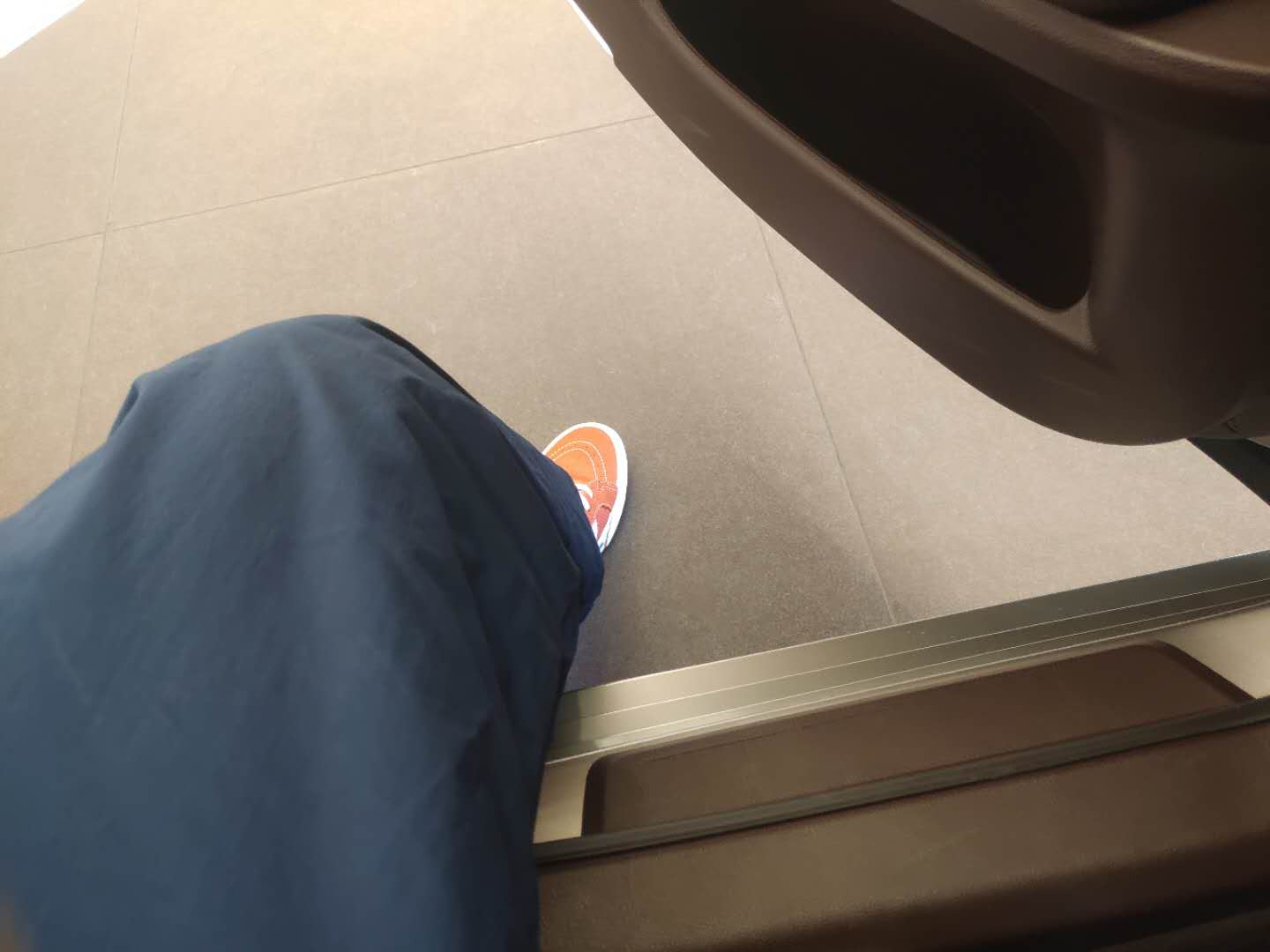 这才是豪车该有的样子,雷克萨斯es200可以做滴滴豪华车吗