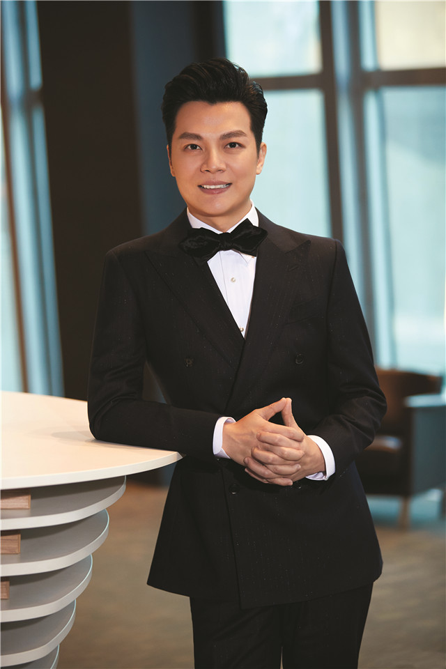 5位央视虎年春晚主持人，最小29岁，个个实力不凡，皆受观众喜爱