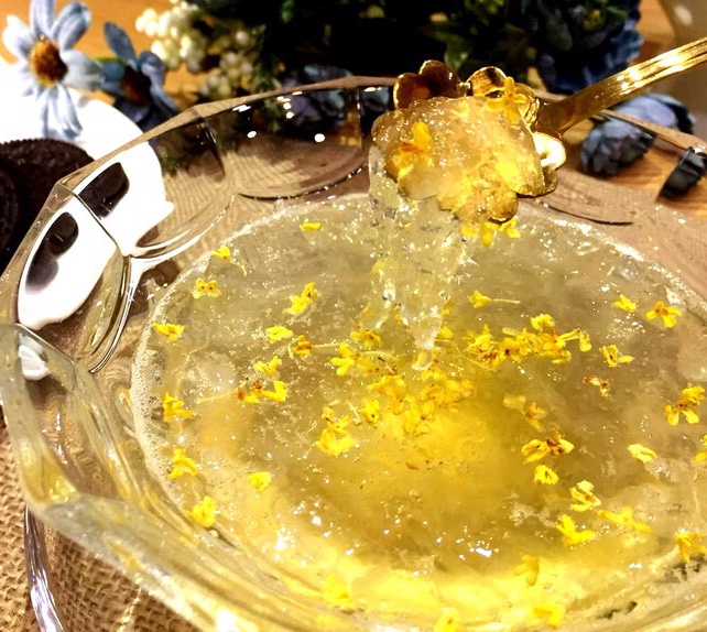 燕窝一般放多少水炖,干燕窝即食燕窝鲜炖燕窝的区别