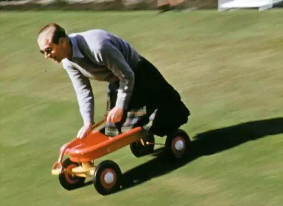 93岁女王年年放暑假！深扒女王秘密“朋友圈”，看看她都玩些啥