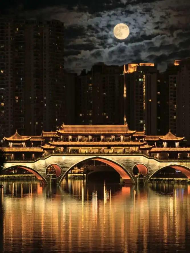 成都一座浪漫的城市,成都真是一个让人放松的城市