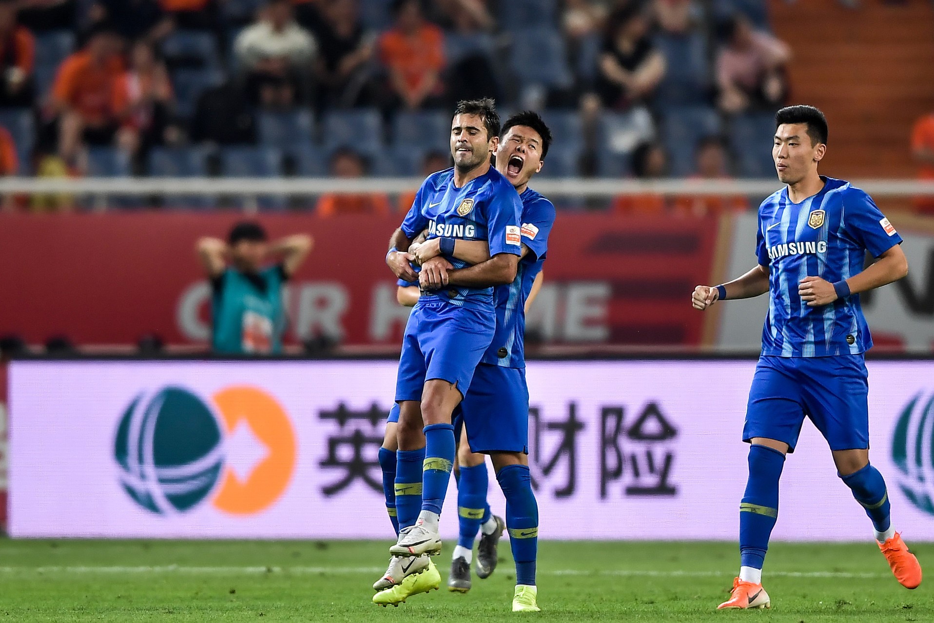 苏宁击败恒大,江苏苏宁亚冠最新比赛结果