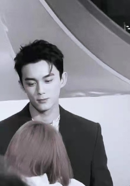 肖战成毅罗云熙龚俊,龚俊和肖战朱一龙罗云熙