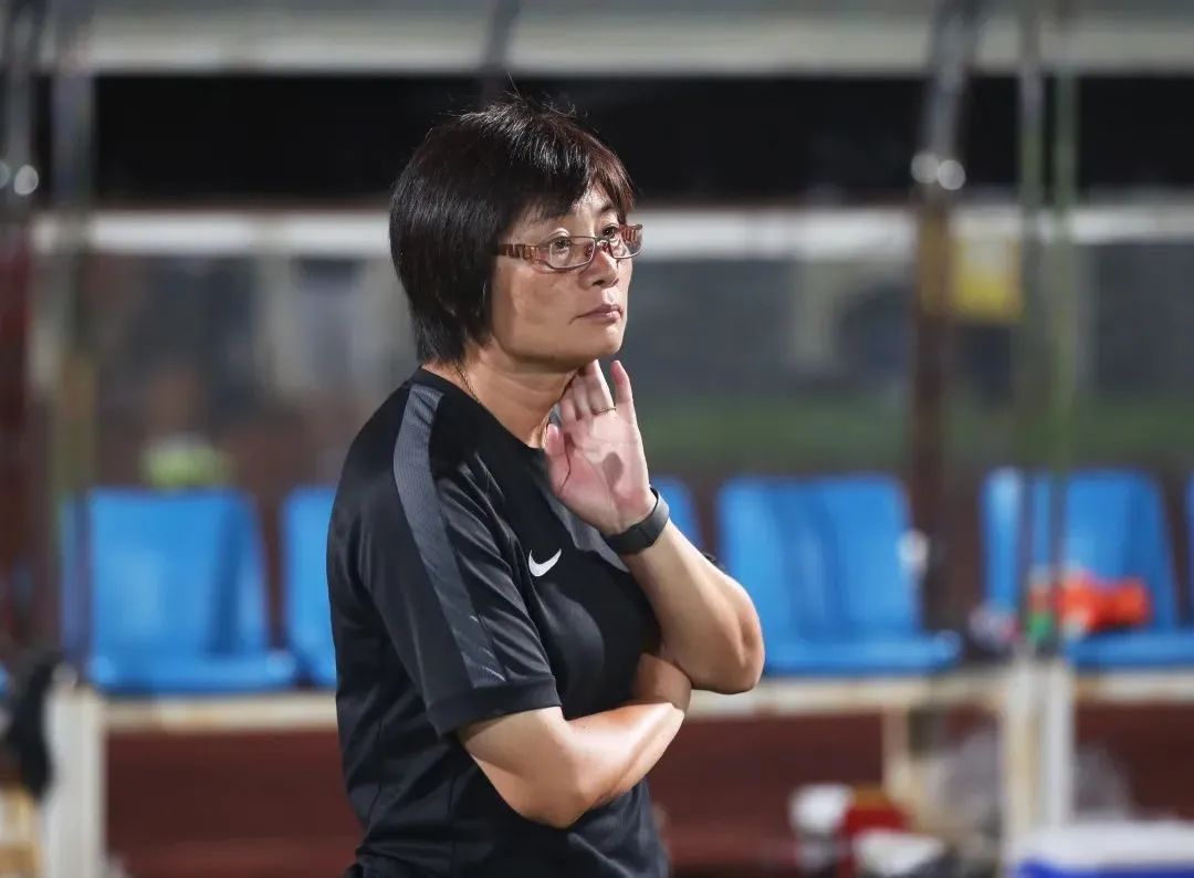 郎平女足,上海女足功勋教练