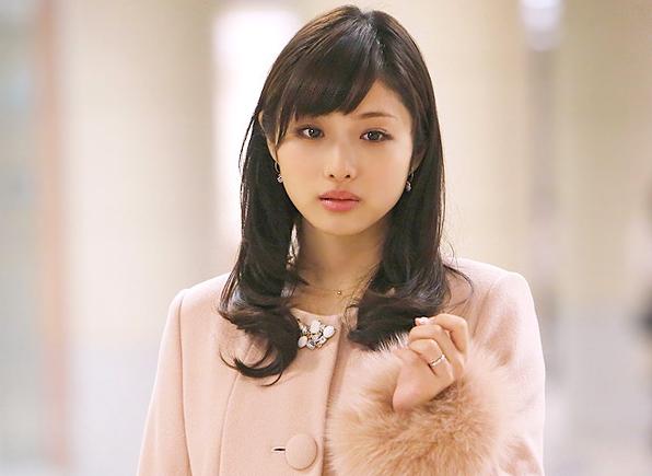 直男们都迷恋的好嫁风，早过时了！女生想要被人看得起？请这样做