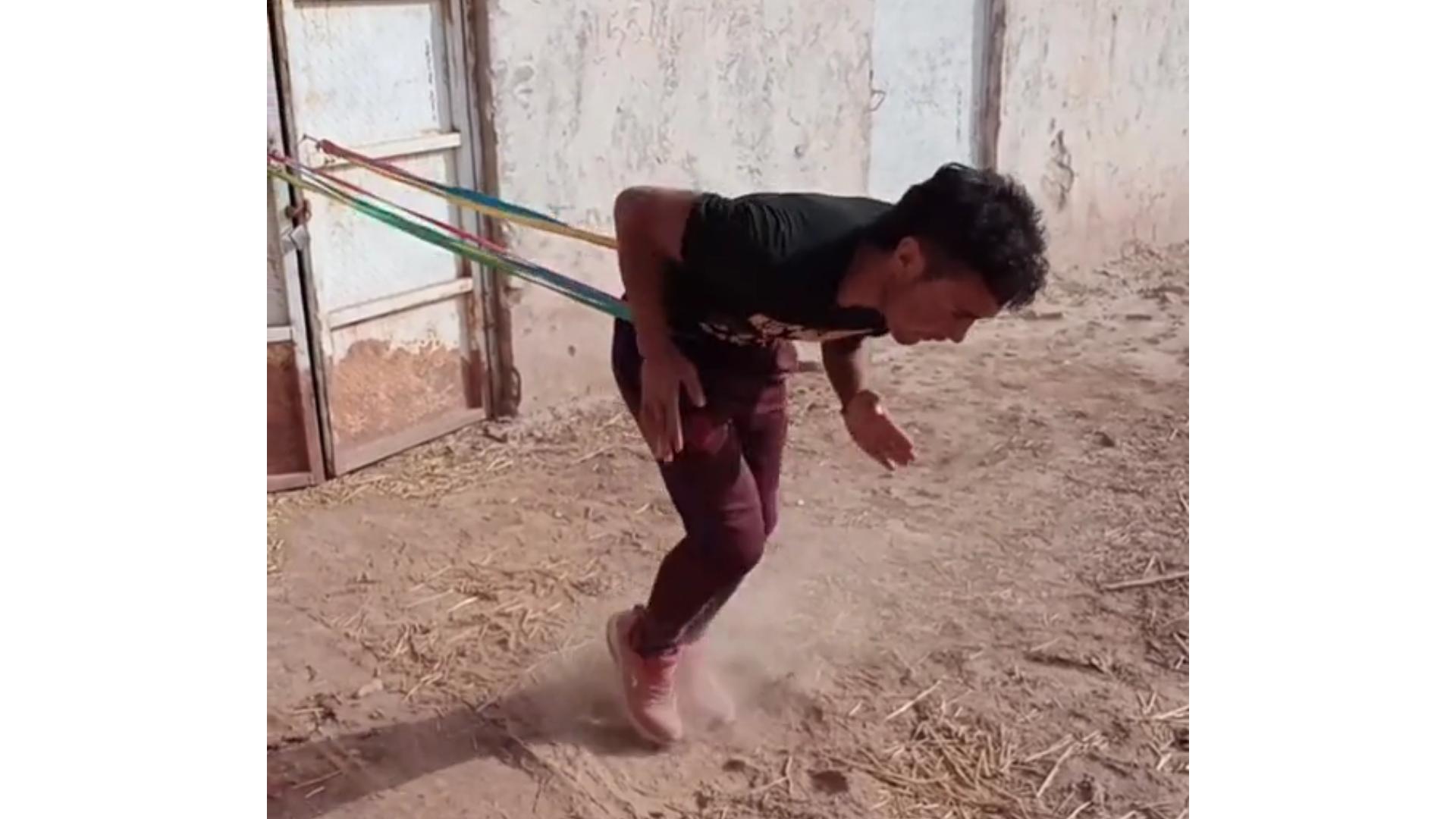 努尔飞腿弧线球,努尔飞腿u21首秀进球