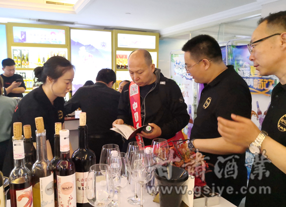 鎴愰兘钃夊煄鍥涙湀,钃夊煄鍥涙湀