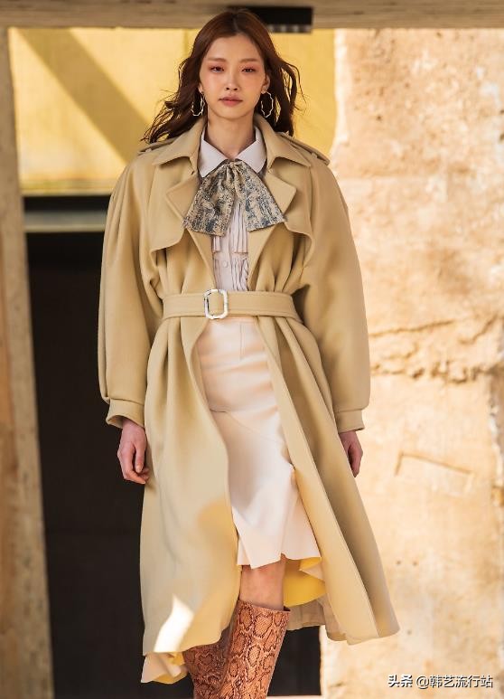 2020春夏巴黎时装周chanel秀场,2022秋冬首尔时装周bonbom