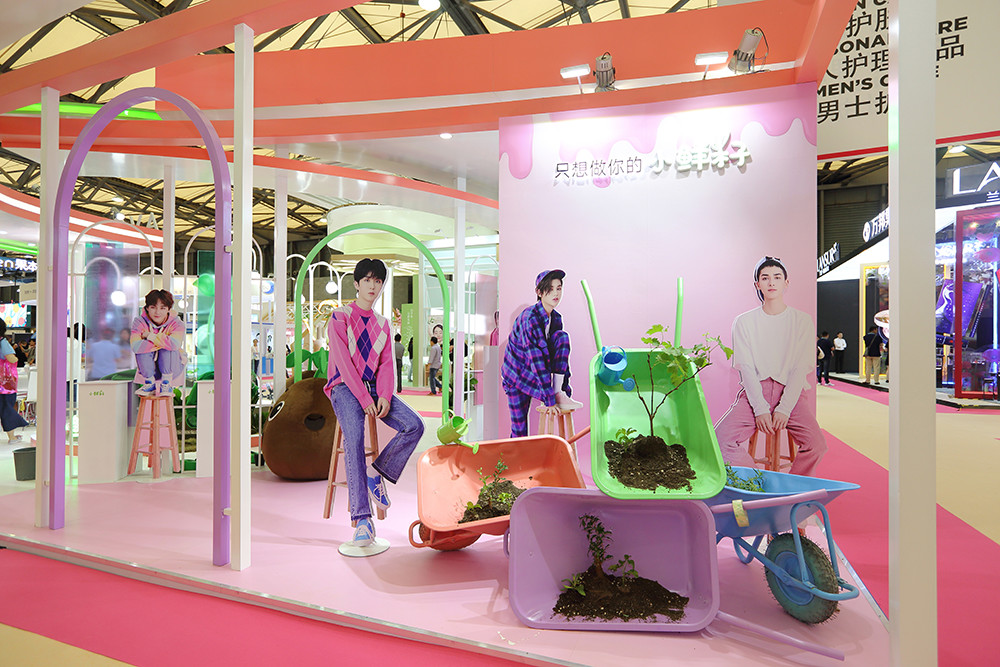 雅芳小鲜籽重磅发布,雅芳小鲜籽系列怎么样