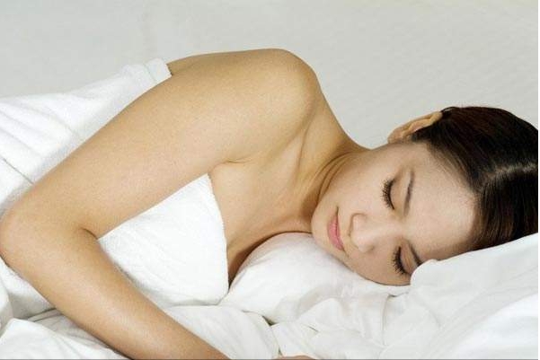 夜间肩膀酸痛影响睡眠？别着急，医生支招让你整宿儿高枕无忧！