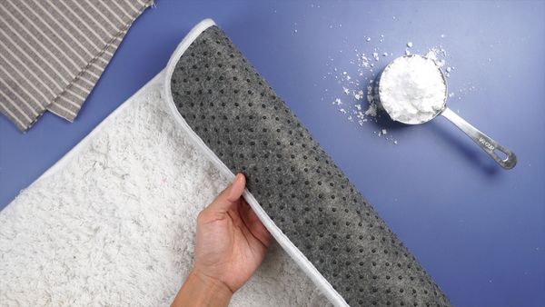 小苏打怎么去衣服油渍,如何用小苏打去油垢