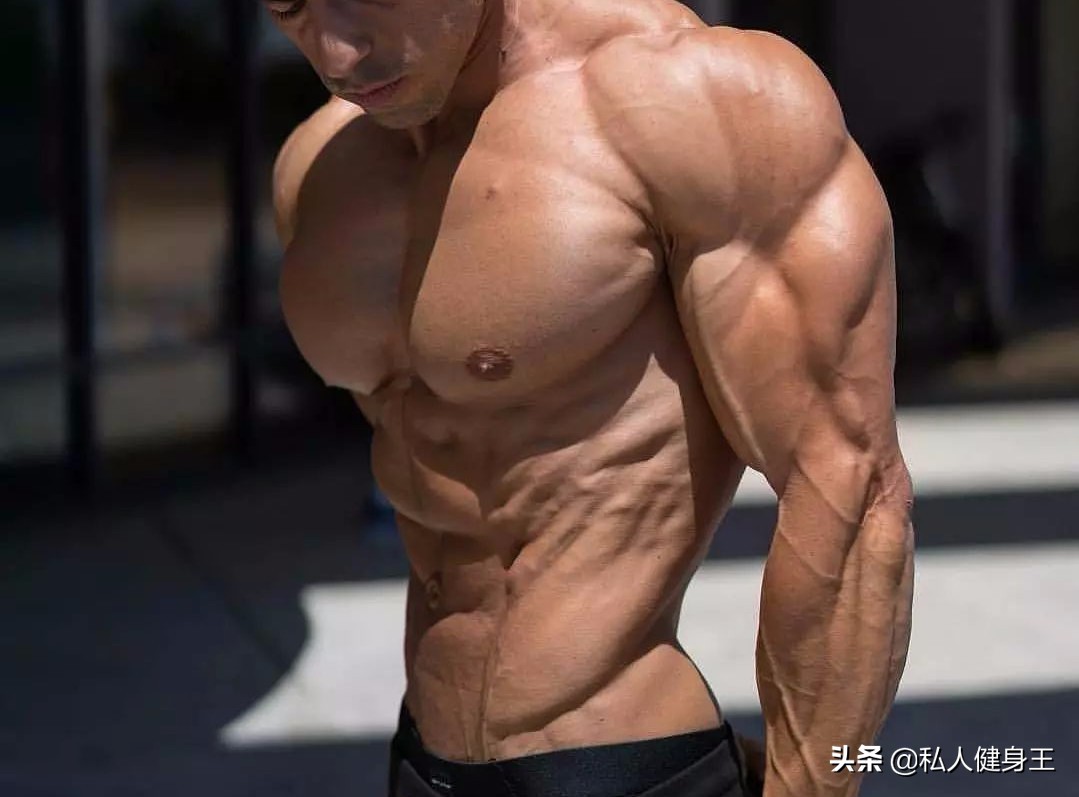 肩部必练动作,五个动作帮你锻炼肩