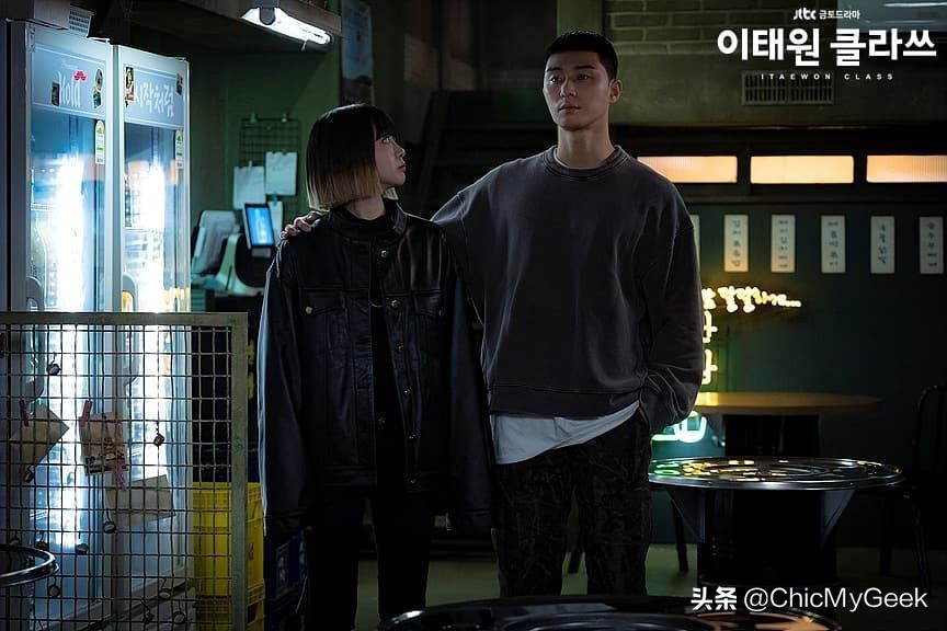 狠甩霸凌女14个巴掌！《梨泰院Class》金多美被封“韩版魏璎珞”