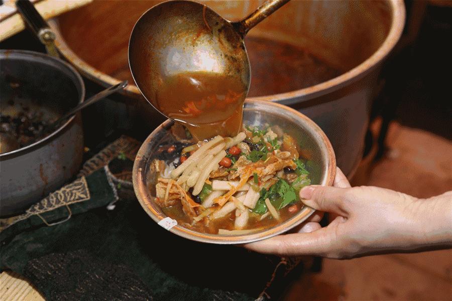 柳州螺蛳粉是不是有各种不同,柳州螺蛳粉现在到底有多出名