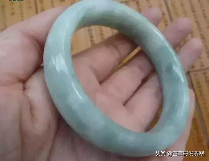 旅游买翡翠中的文字陷阱,买到这样的“翡翠”找谁也退不回去