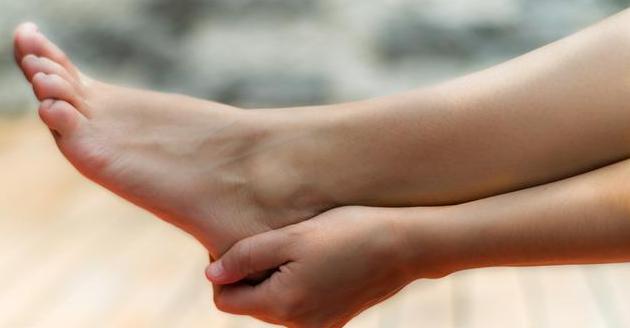 凡士林哪款可以用来擦脸,凡士林正确擦脸方法