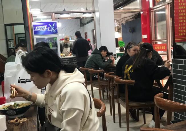 安庆人气火爆的面馆,安庆最赚钱的面馆