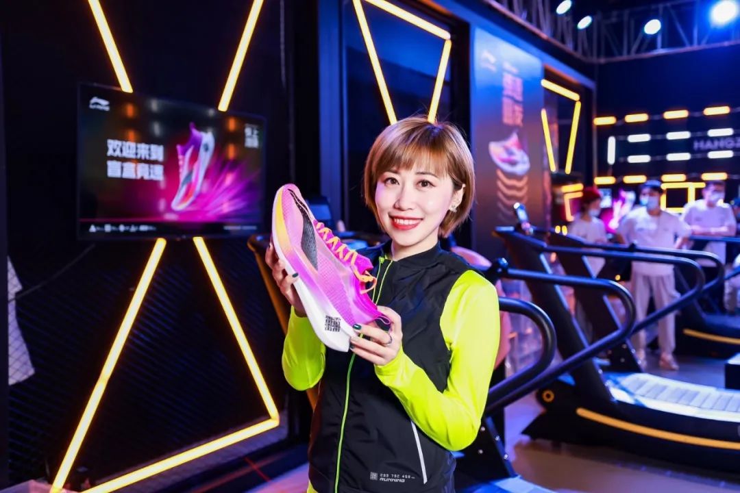 明星穿的nike跑鞋,明星都在穿的跑鞋