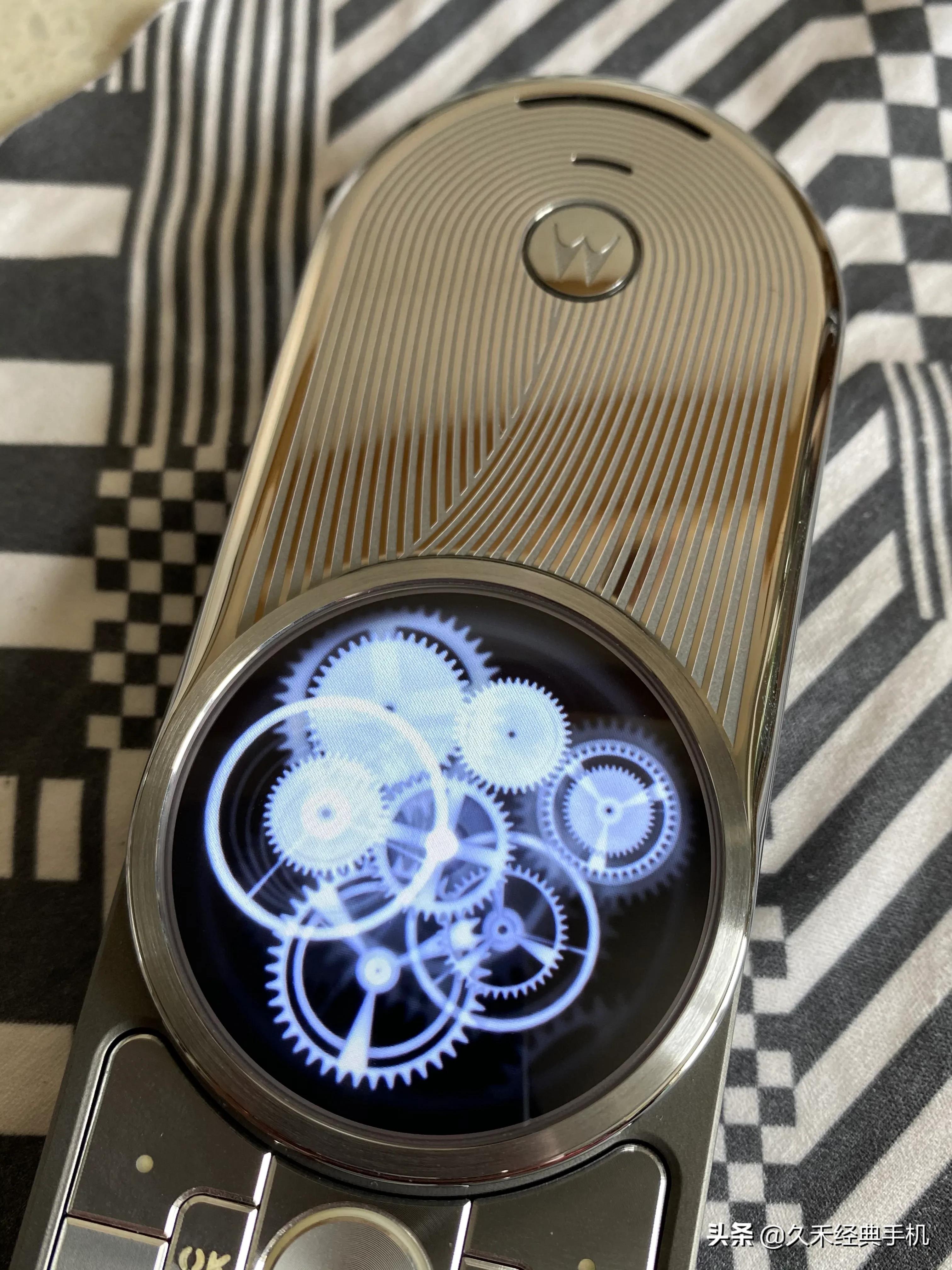 摩托罗拉aurar1当年售价,摩托罗拉aurar1二手