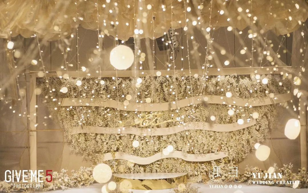 香槟色主题婚礼布置,香槟色婚礼桌椅布置