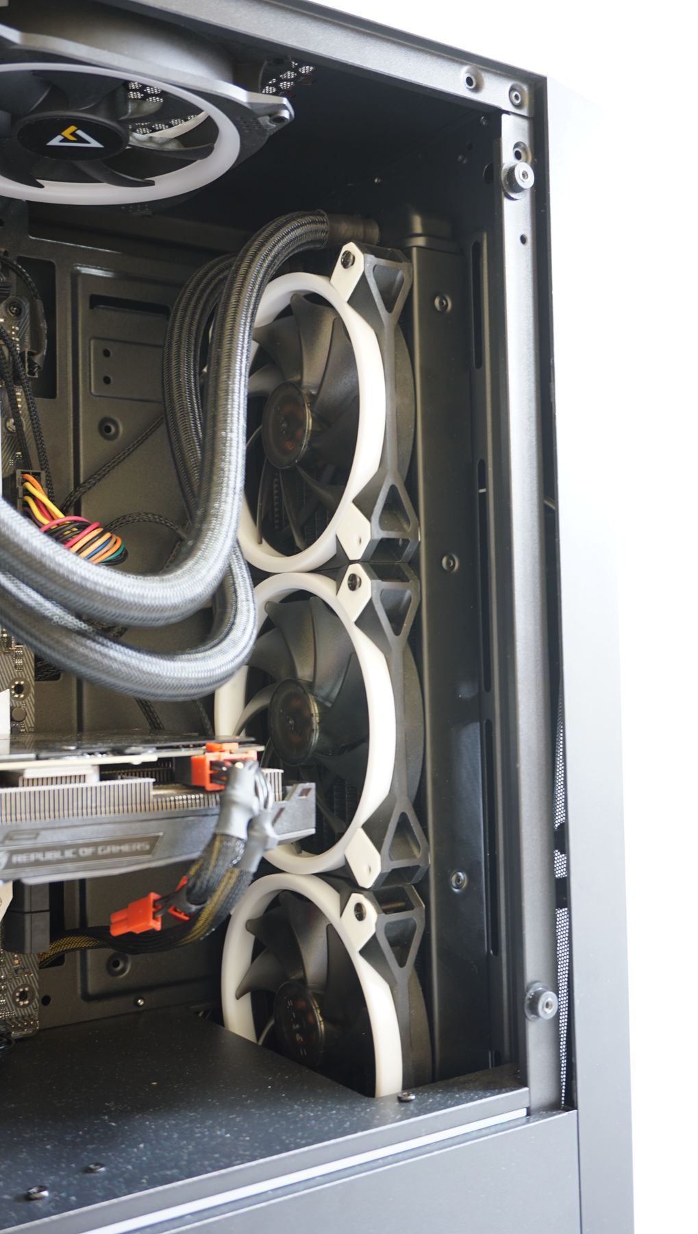 色彩与色彩的碰撞,色与彩